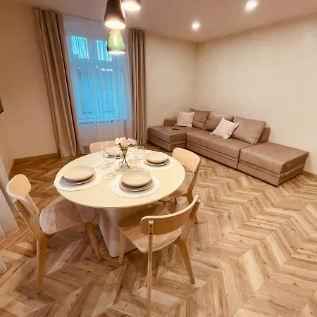 Kobiela Family Delux Ktw Center Kattowitz